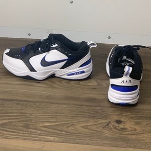 Nike Air Force 1 Monarch